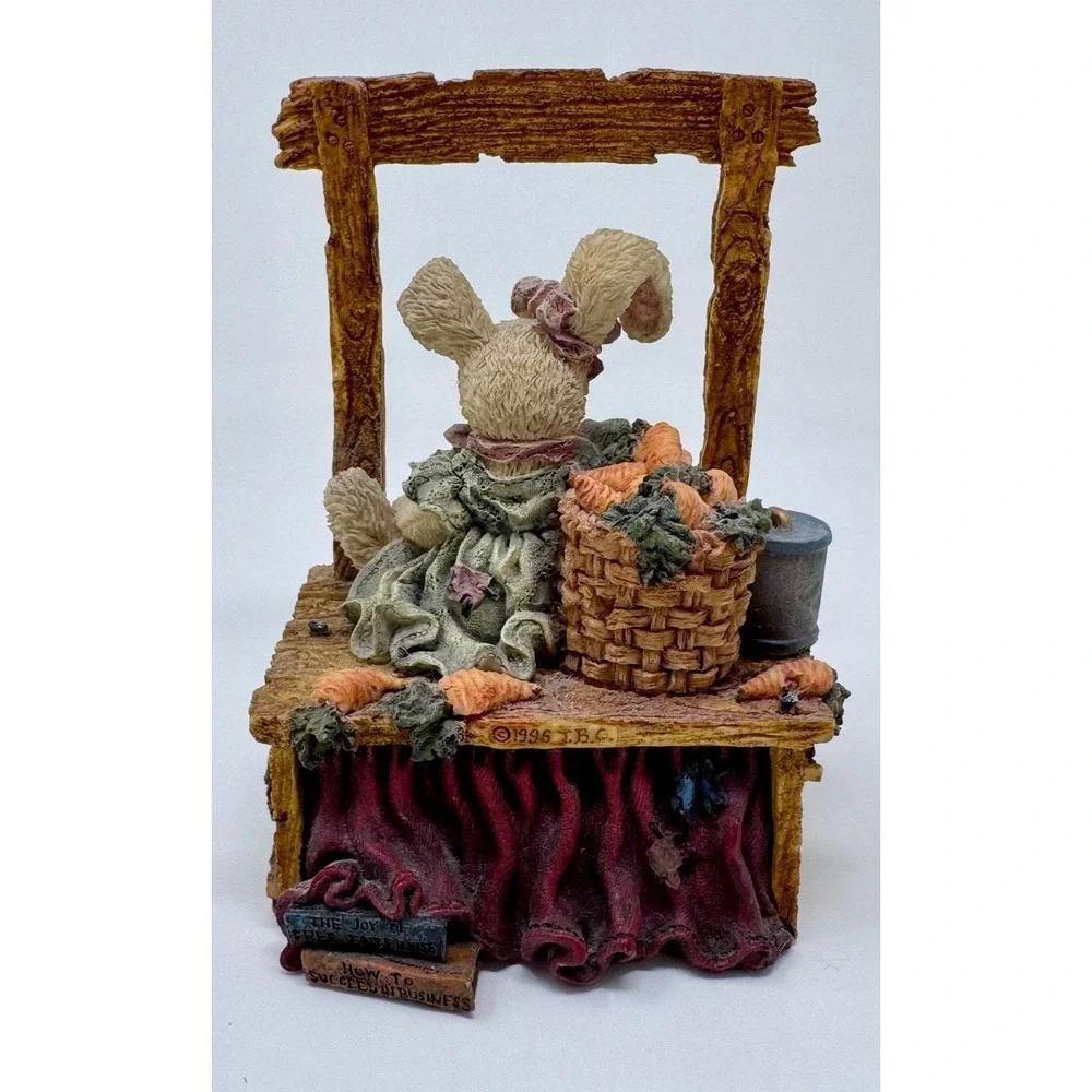 Boyds Bears & Friends – Amelia's Enterprise Carrot Juice Music Box – 1996 – 1E